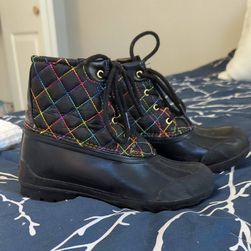 Sperry Black Quilted Kids Boots with Rainbow Stitching